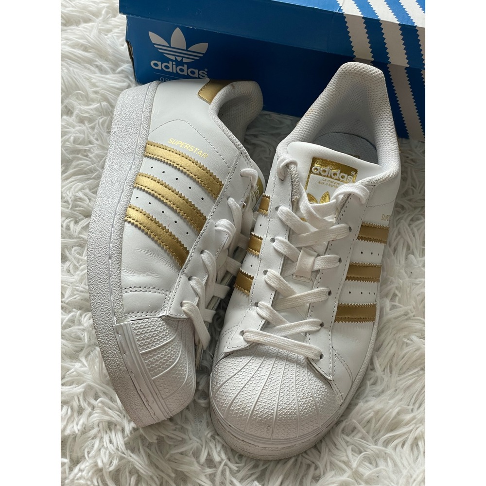 Adidas Shell Toe Superstar Sneaker